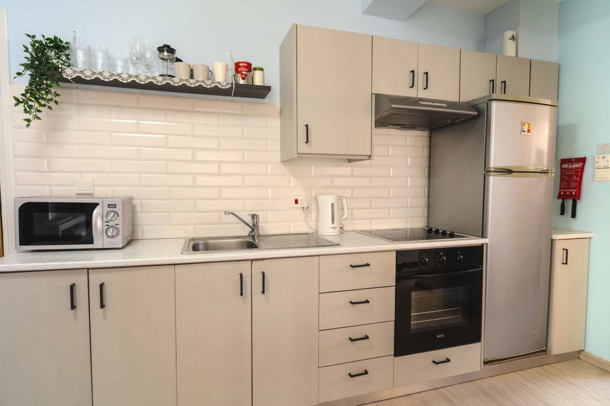 Helios Mackenzie One Bedroom Flat Апартаменти